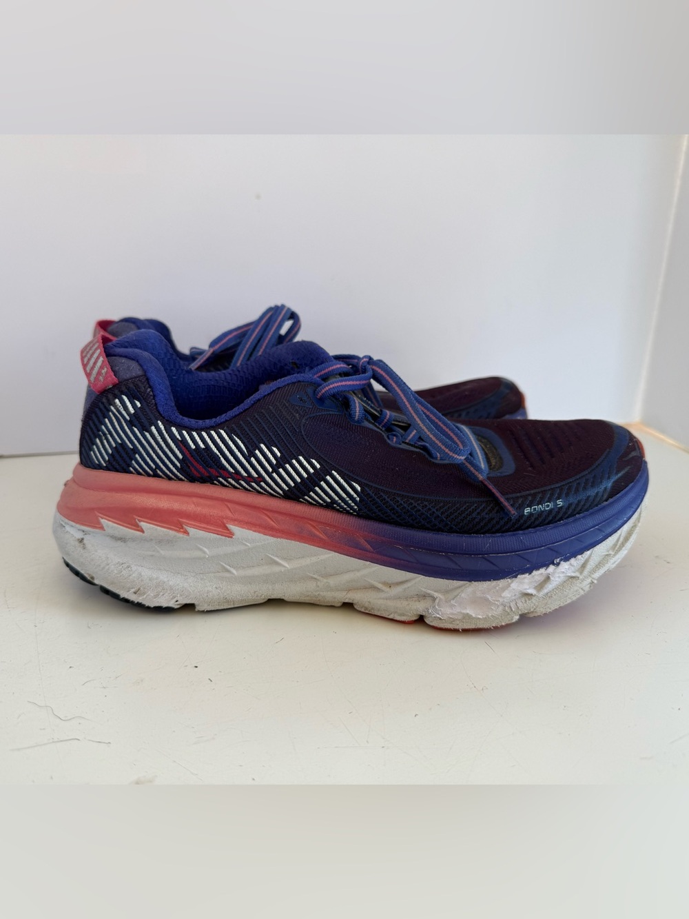 Hoka One One Bondi 5 Womens Running Shoes Blue Pink 1014759 BSTW Size 6.5